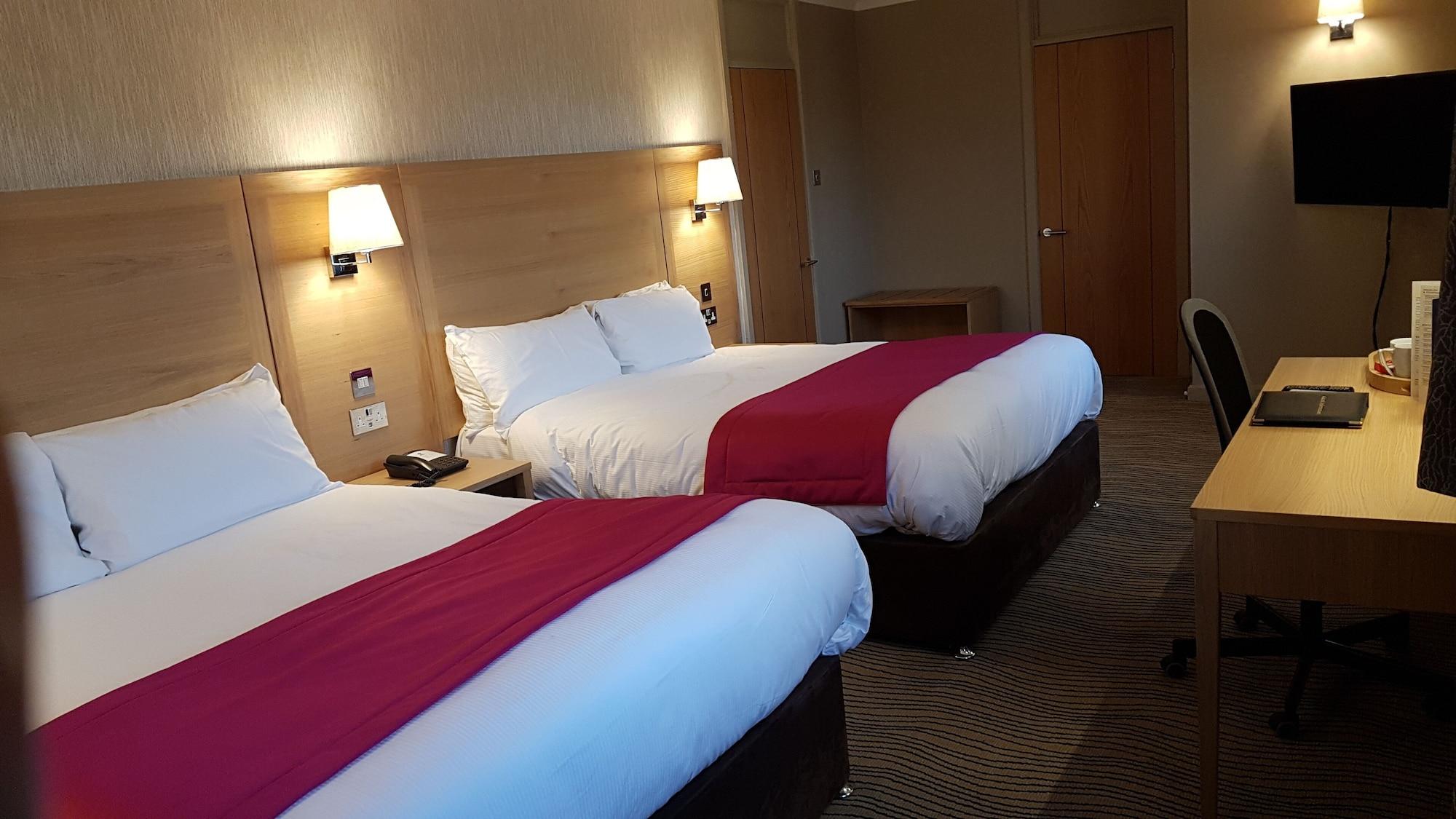 Best Western Heath Court Hotel Newmarket  Kültér fotó