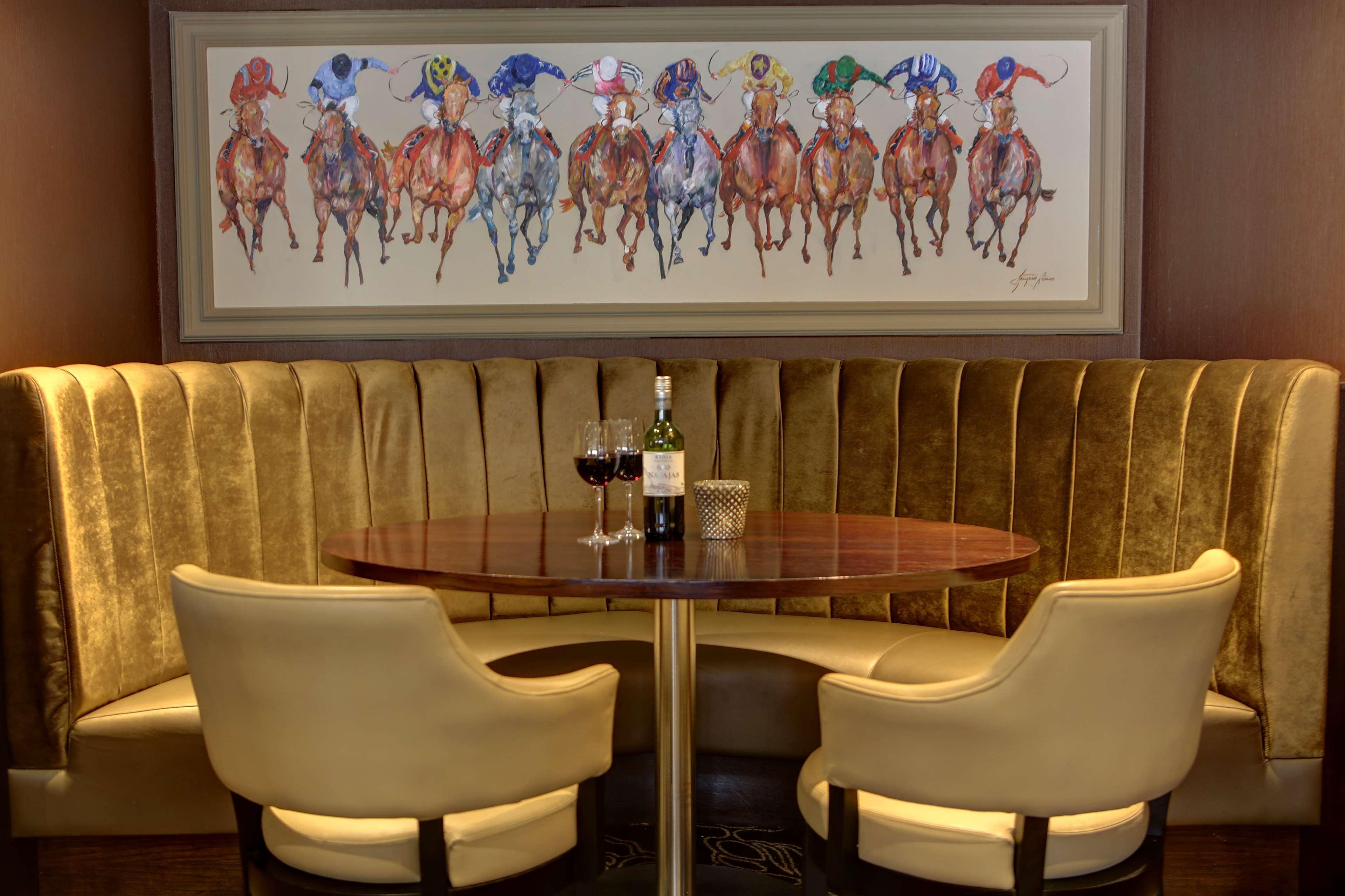 Best Western Heath Court Hotel Newmarket  Kültér fotó