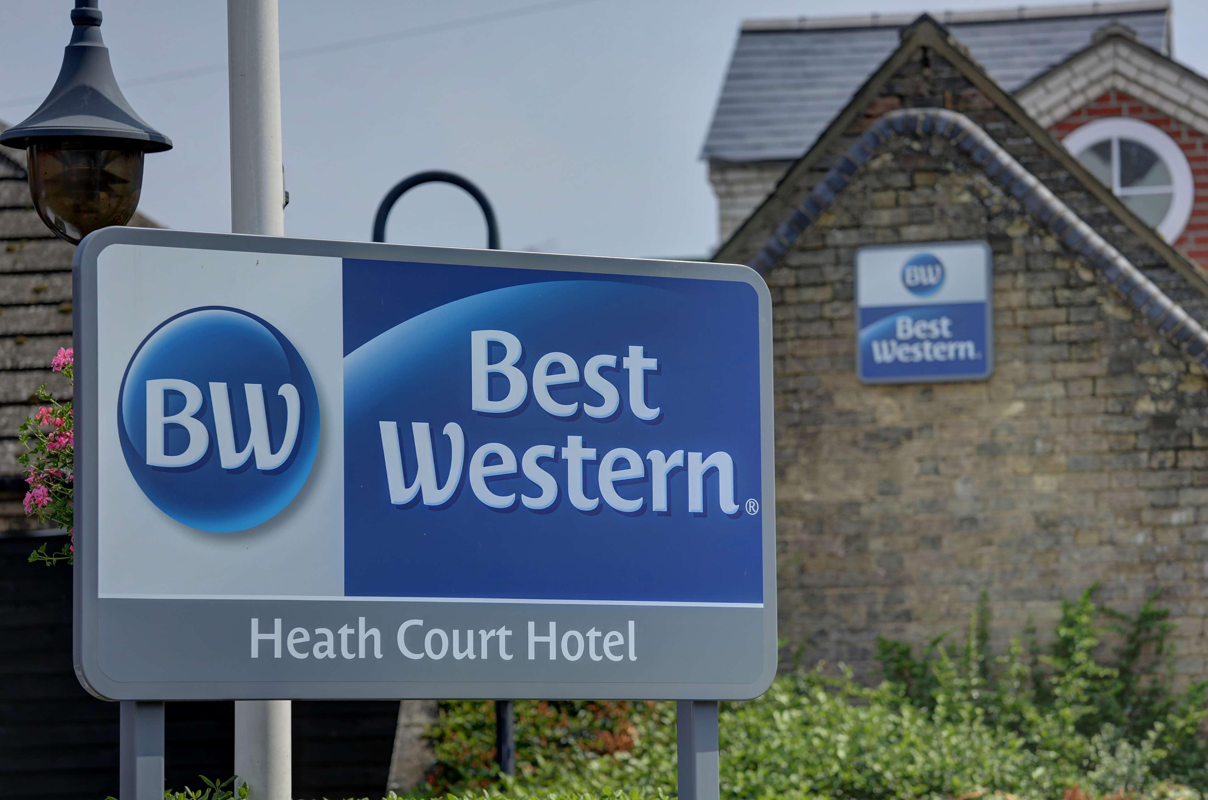 Best Western Heath Court Hotel Newmarket  Kültér fotó