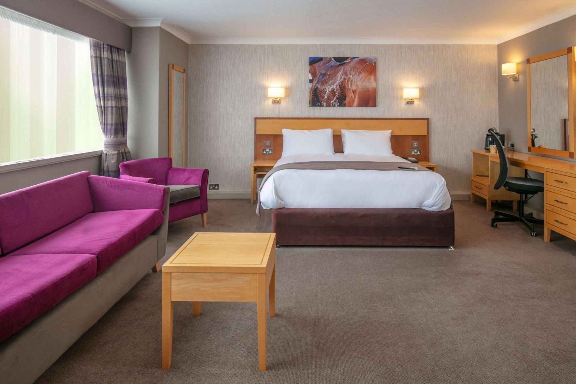Best Western Heath Court Hotel Newmarket  Kültér fotó